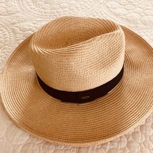 Scala,  straw fedora